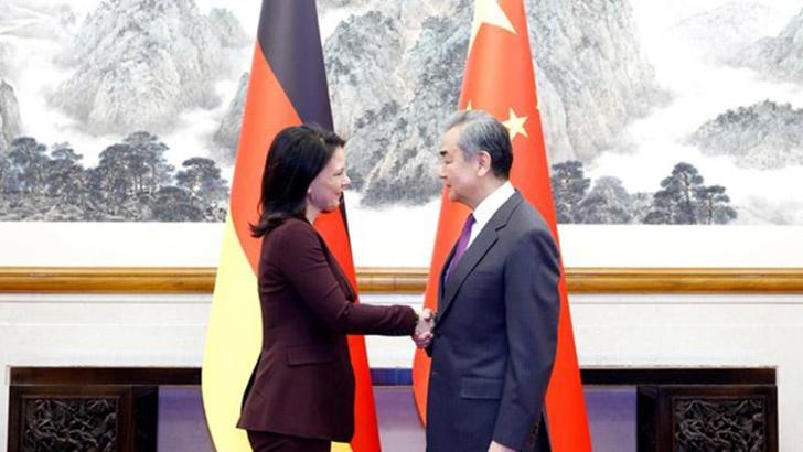 Çin ve Almanya dışişleri bakanları bir araya geldi