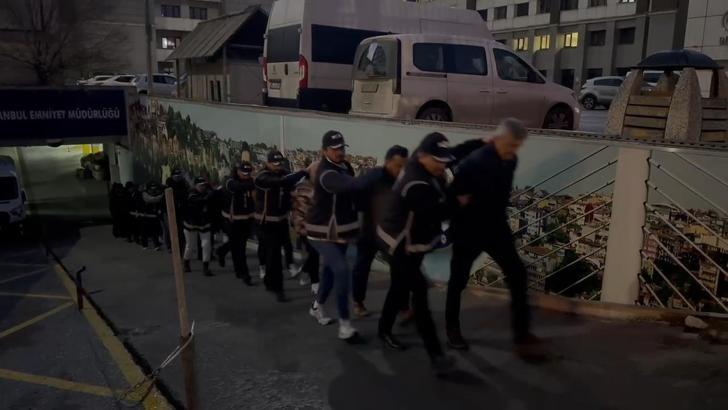 İstanbul - 'Yenidoğan Çetesi' soruşturmasında gözaltına alınan 14 şüpheli adliyeye sevk edildi