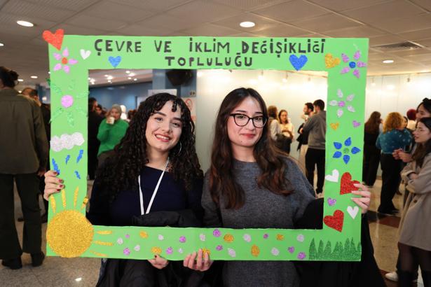 Büyükşehir Gönüllüler Günü’nü gençlerle kutladı