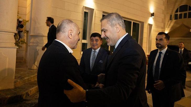 Bakan Fidan, Doha'da Hamas Siyasi Büro üyeleri ile bir araya geldi ...