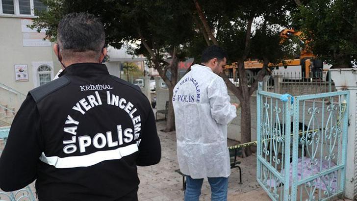 Sokakta yaşıyordu, cami avlusunda ölü bulundu