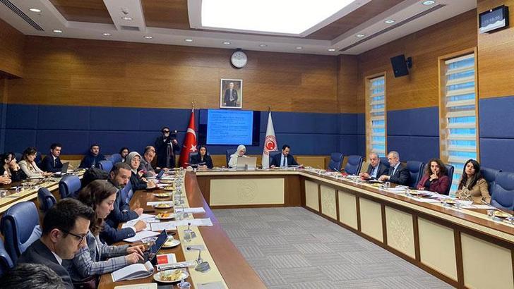 Komisyon Başkanı Katırcıoğlu: Sosyal medya kullanımında yaş sınırlamasını gündemimizde tutmaya devam edeceğiz