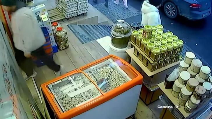 İstanbul- Maltepe'de tırnakçılık yöntemiyle dolandırıcılık kamerada