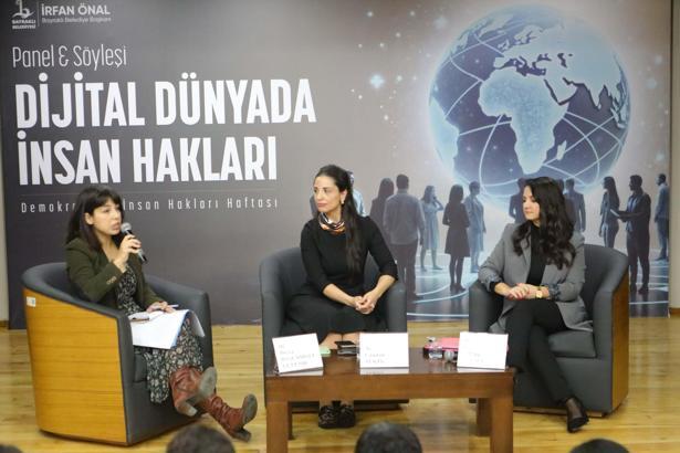 Bayraklı'da 'Dijital Dünyada İnsan Hakları' paneli