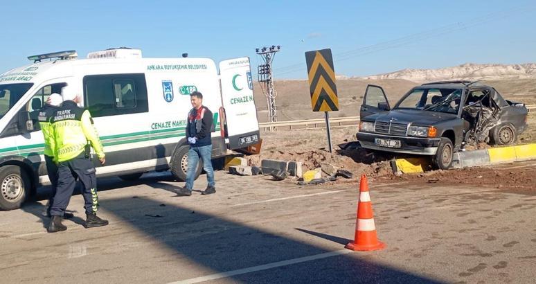 Otomobil ile hafif ticari araç çarpıştı: 1 ölü