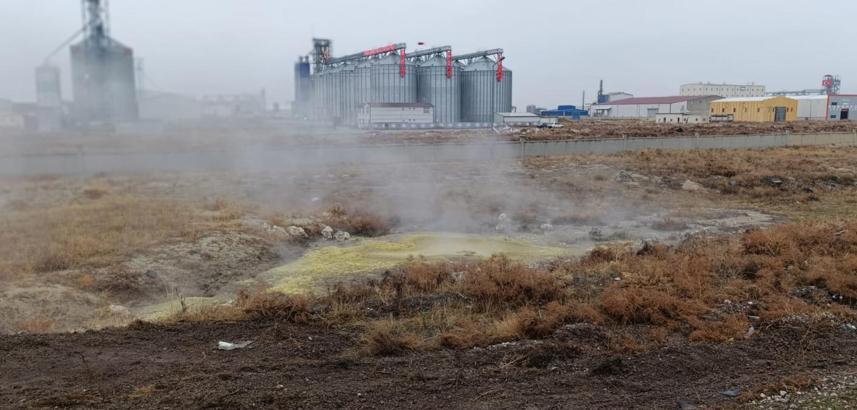 Devrilen asit yüklü tankerin şoförü öldü