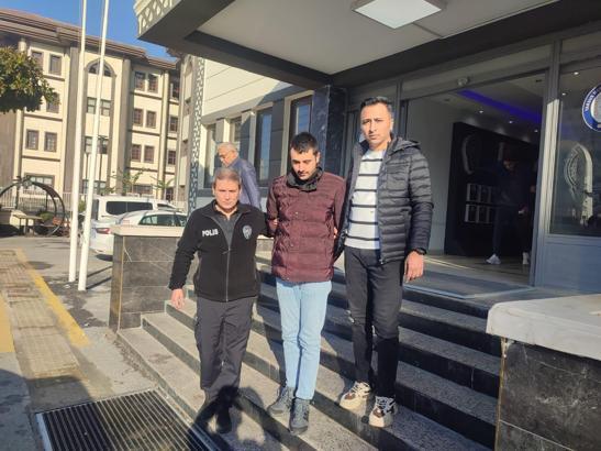 Mersin'de aranan firari havalimanında yakalandı