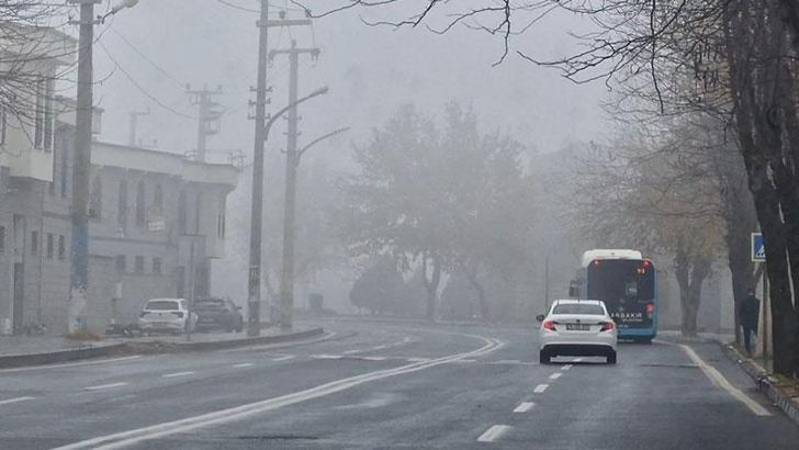 Diyarbakır'ı etkisi altına alan sis 5’inci gününde; İstanbul ve İzmir uçak seferleri iptal edildi
