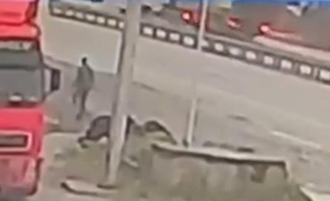 Balıkesir'de 3'ü ağır 28 kişinin yaralandığı kaza kamerada