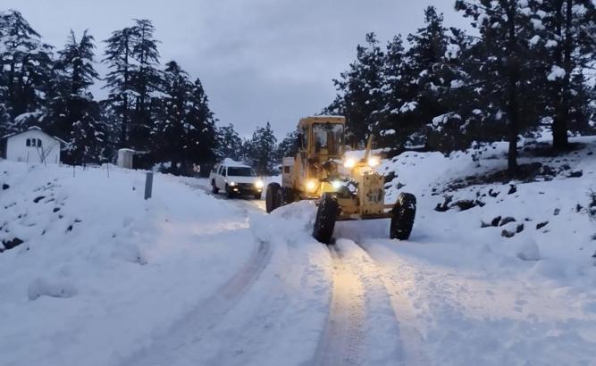 Akseki Çimi Yaylası'nda mahsur kalan vatandaşlar kurtarıldı/ Ek fotoğraf
