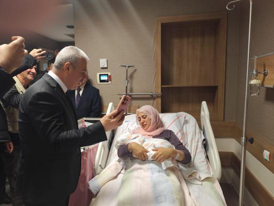 Konya'da yeni yılın ilk bebeği 'Zümra', saat 00.01'de dünyaya geldi