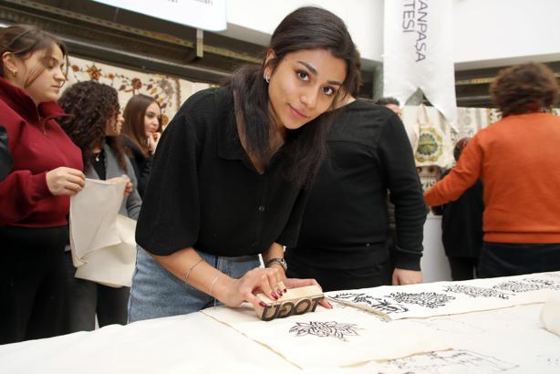 TOGÜ’den “Gelenekten Geleceğe Tokat El Baskısı” Etkinliği