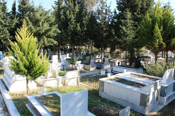 İzmir'de 5 ilçeye yeni mezarlık alanı kazandırılacak