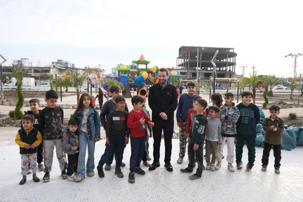 6 Ocak Kurtuluş Meydanı'nda çalışmalar tamamlanıyor