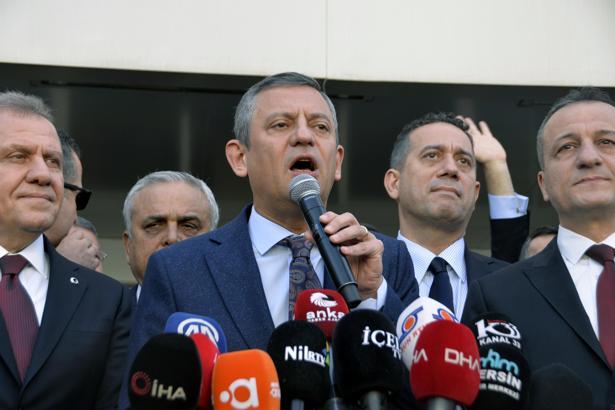 Özgür Özel, Mersin'de