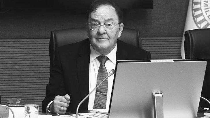 Eski AK Parti Milletvekili Ahmet İyimaya hayatını kaybetti