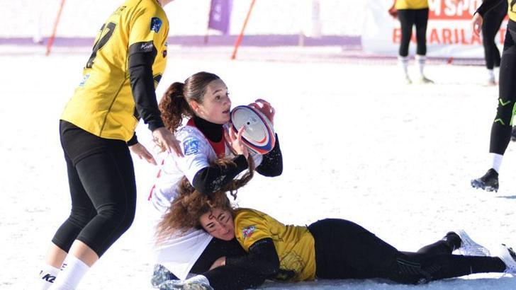 Kar Ragbi Türkiye Şampiyonası Erciyes’te başladı