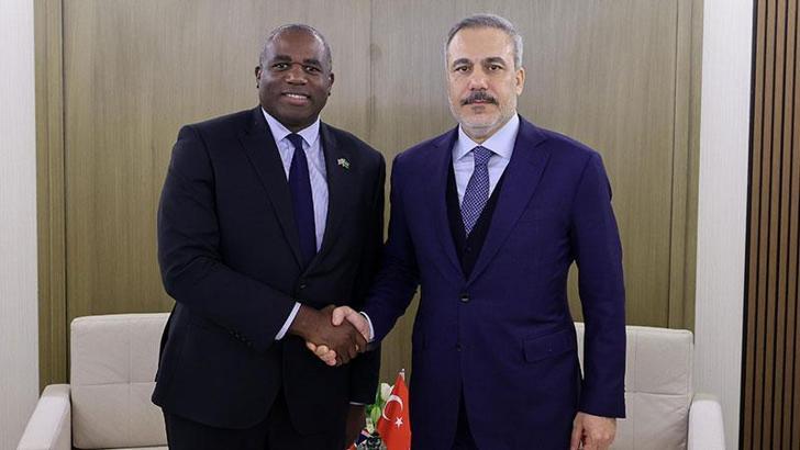 Dışişleri Bakanı Fidan, İngiliz mevkidaşı Lammy ile görüştü