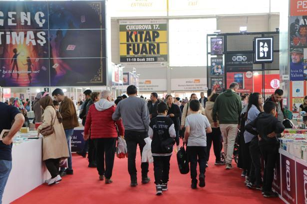 17'nci Çukurova Kitap Fuarı, hafta sonunda ilgi gördü