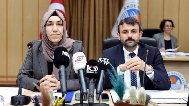 Akdeniz Belediye Başkanı Sarıyıldız, yardımcısı ve 3 meclis üyesi tutuklandı
