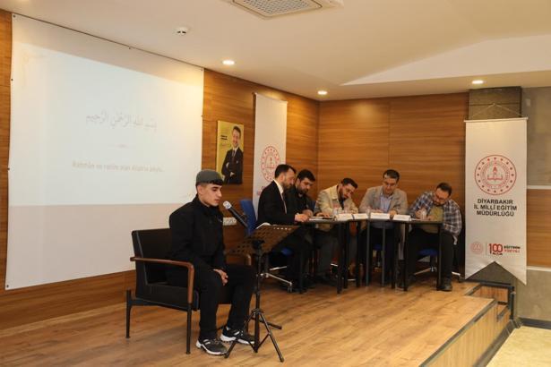 Diyarbakır'da Genç Sada Kur'an-ı Kerim'i güzel okuma yarışması düzenlendi