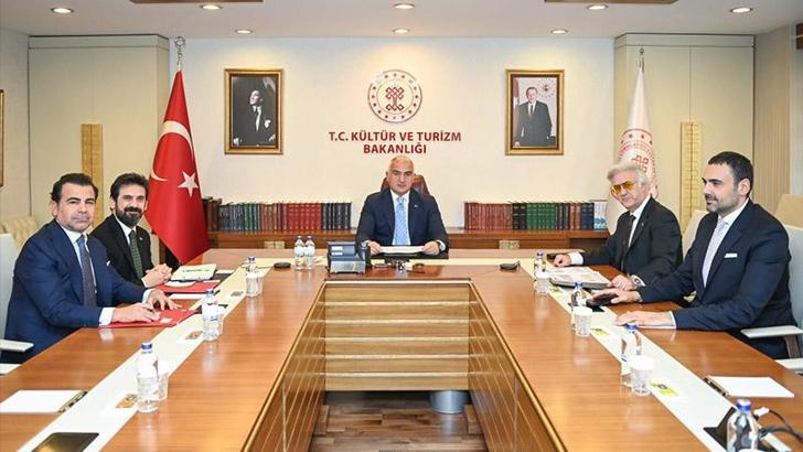 Bakan Ersoy: 2024'te Devlet Tiyatroları 2 milyondan fazla sanatseveri ağırladı