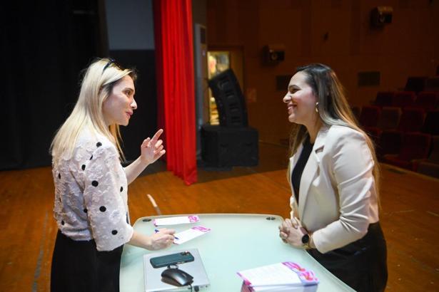 Çukurova'da iş arayanlarla işveren buluşuyor