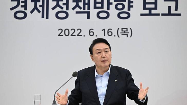 Güney Kore'de devlet başkanlığı görevinden uzaklaştırılan Yoon'un sorgusu devam edecek