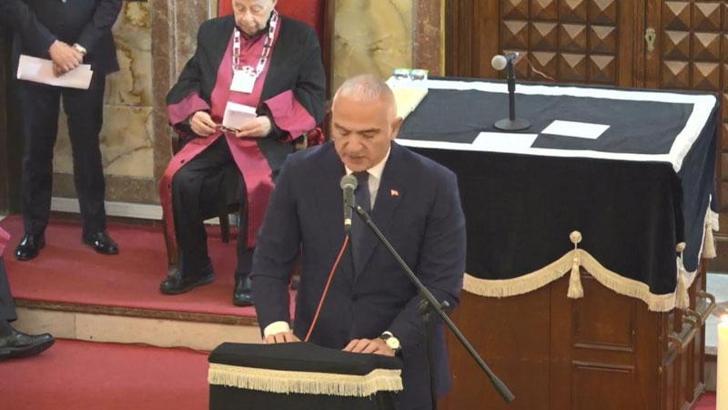 Türkiye Musevileri Hahambaşı Rav İsak Haleva için Neve Şalom Sinagogu'nda cenaze töreni