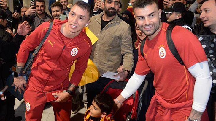 Galatasaray kafilesi, Mersin'e geldi