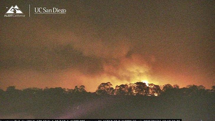 ABD’de elektrik santralinde yangın: Tahliye emri verildi