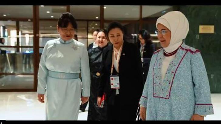 Emine Erdoğan'dan Moğolistan Cumhurbaşkanı ve eşinin ziyaretine ilişkin paylaşım