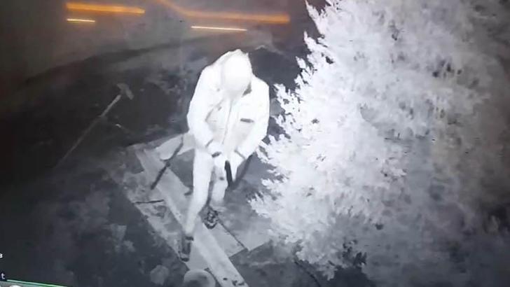 Hırsızlık yaptığı evlerden saat ve ziynet eşyası çalan şüpheli yakalandı