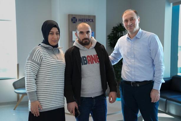 İki ameliyat geçiren Meryem'in görme oranının yüzde 70'e çıkarılması hedefleniyor