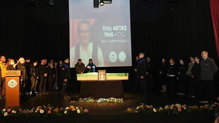 Organları bağışlanan tiyatro sanatçısı, törenle son yolculuğuna uğurlandı