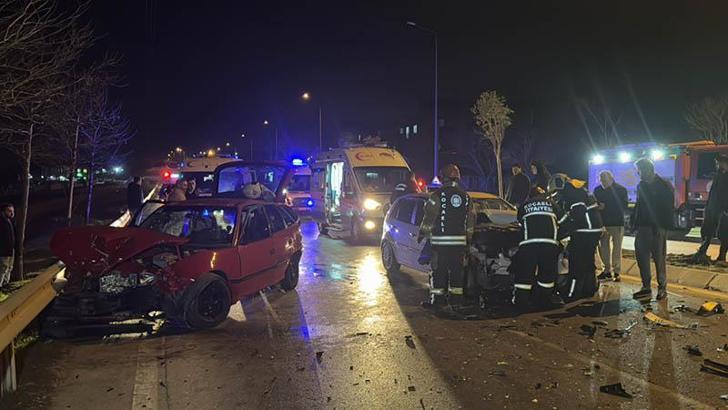 İzmit’te zincirleme kaza: 4 yaralı