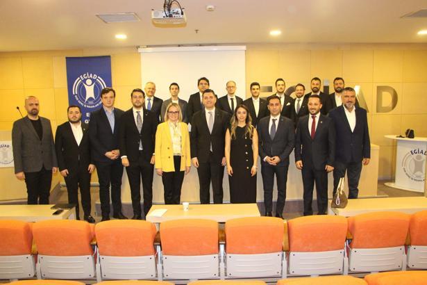 EGİFED'te yeni başkan Alp Avni Yelkenbiçer oldu