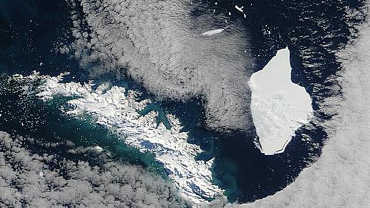 Dünyanın en büyük buzdağı, İngiliz adasına doğru ilerliyor