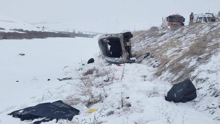 Erzurum'da kayganlaşan yolda kaza; 2 ölü, 3 yaralı