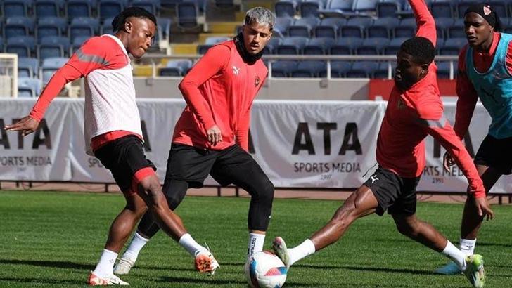 Hatayspor, Kasımpaşa maçının hazırlıklarını tamamladı
