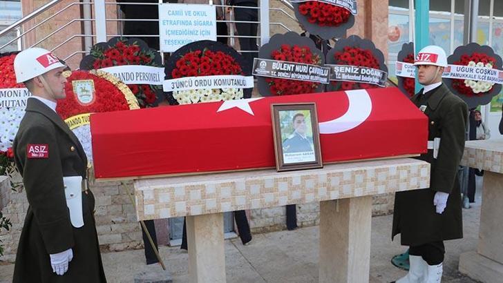 Kayak yaparken kaza geçiren astsubay, toprağa verildi