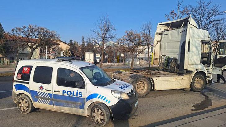 Tamir ettirdiği TIR'ı tekrar arızalanınca tamirciyi tabancayla yaraladı