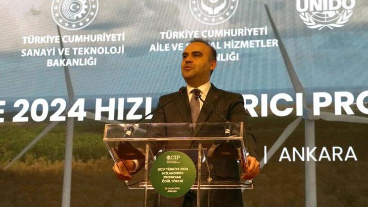 Bakan Kacır: Yeşil teknolojilere yönelik talep, 2035'e kadar 2 trilyon dolarlık ekonomi oluşturacak