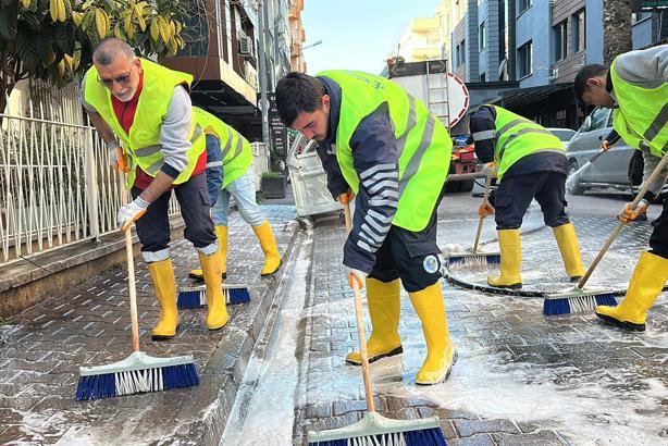 Yenişehir’de temizlik çalışmaları sürüyor