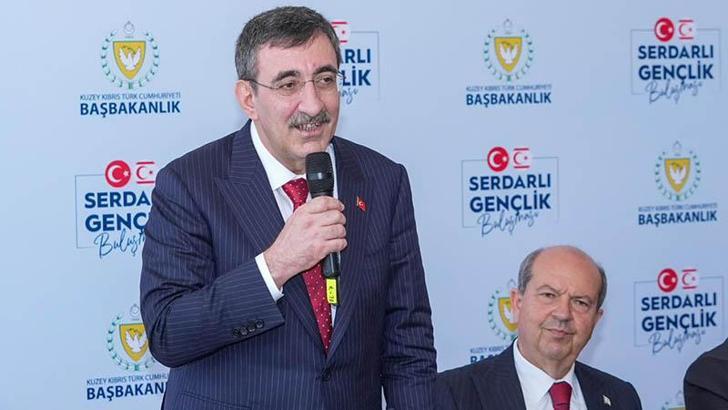 Cumhurbaşkanı Yardımcısı Yılmaz, KKTC’de gençlerle bir araya geldi