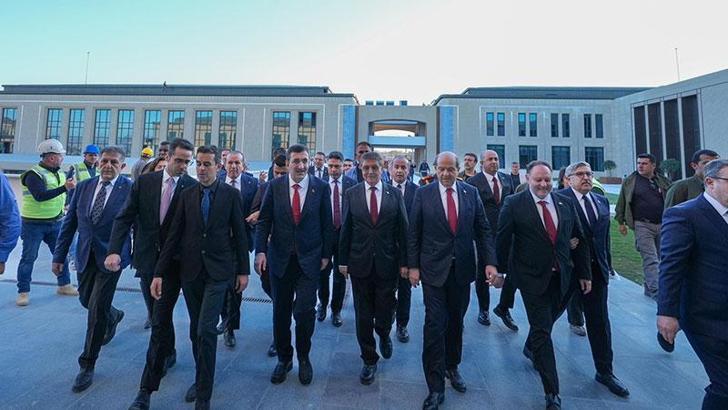 Cumhurbaşkanı Yardımcısı Yılmaz, KKTC'de Cumhurbaşkanlığı Yerleşkesi'ni ziyaret etti
