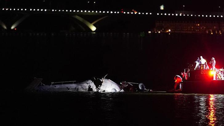 Kremlin'den ABD'deki uçak kazasında hayatını kaybedenlere taziye mesajı