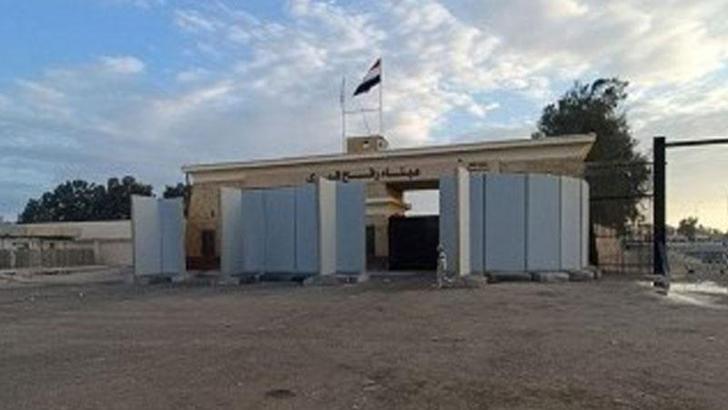 Refah Sınır Kapısı yaralıların tahliyesi için açıldı