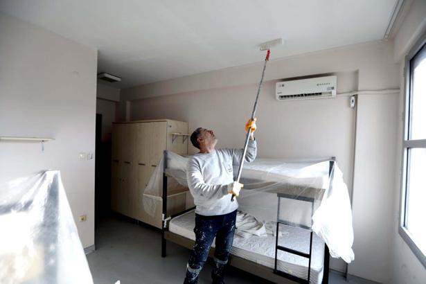 Deprem risk analizi yapılan Bayraklı Nene Hatun Kız Öğrenci Yurdu yeni sezona hazırlanıyor