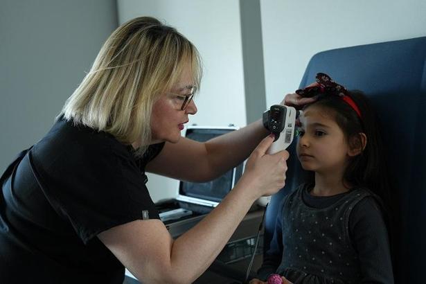 ‘Çocuklarda göz kayması birçok nedene bağlı olabilir’